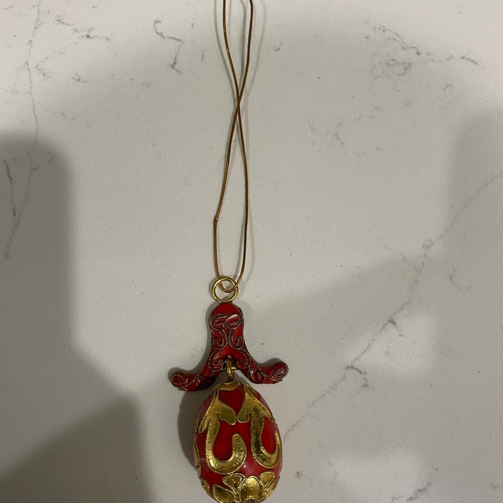 Vintage Dillards CLOISONNE Enameled Egg Ornament Christmas Theme Holiday Red Gol